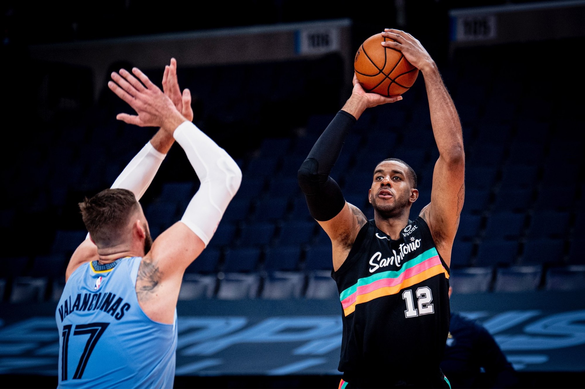 8扳回一城 8扳回一城