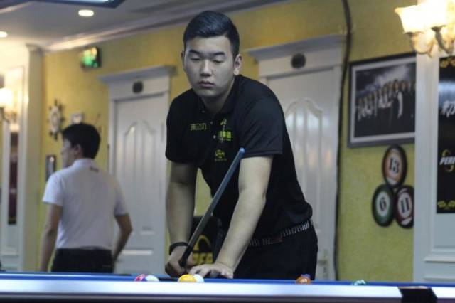 巴塞罗那的 巴塞罗那的